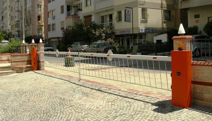 AUTOMATIC BOOM BARRIER 